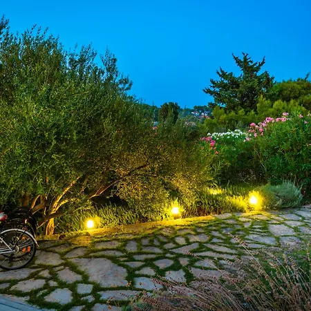 Marceline Vila Prvić Luka